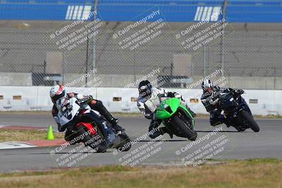 media/Nov-26-2022-Fastrack Riders (Sat) [[b001e85eef]]/Level 2/Session 3 Outside Turn 9/